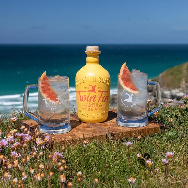 Twin Fin Pineapple and Pink Grapefruit Rum - Image 4